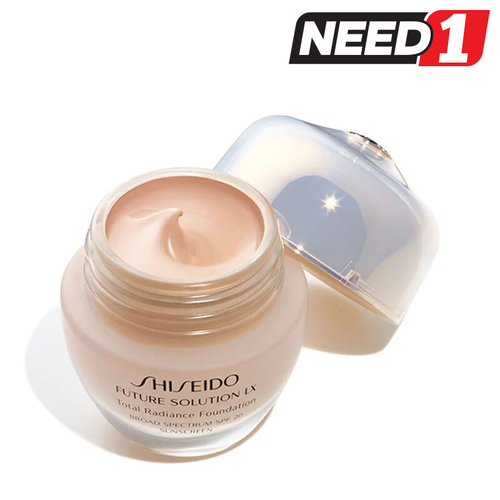 Future Solution LX Total Radiance Foundation SPF15