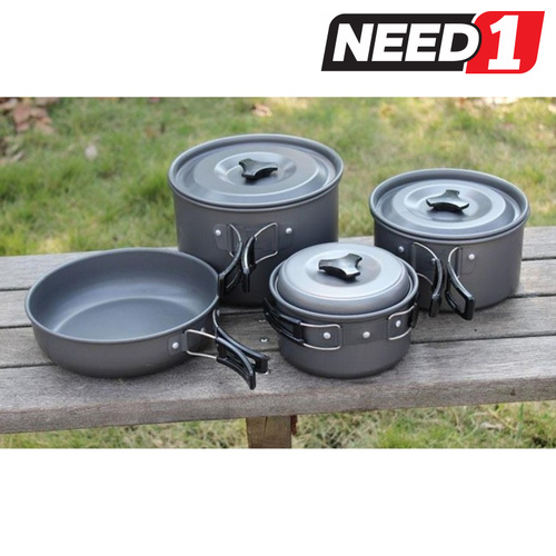 Outdoor Cooking Pot Set with Fry Pan, 3 x Pots & Accesories.